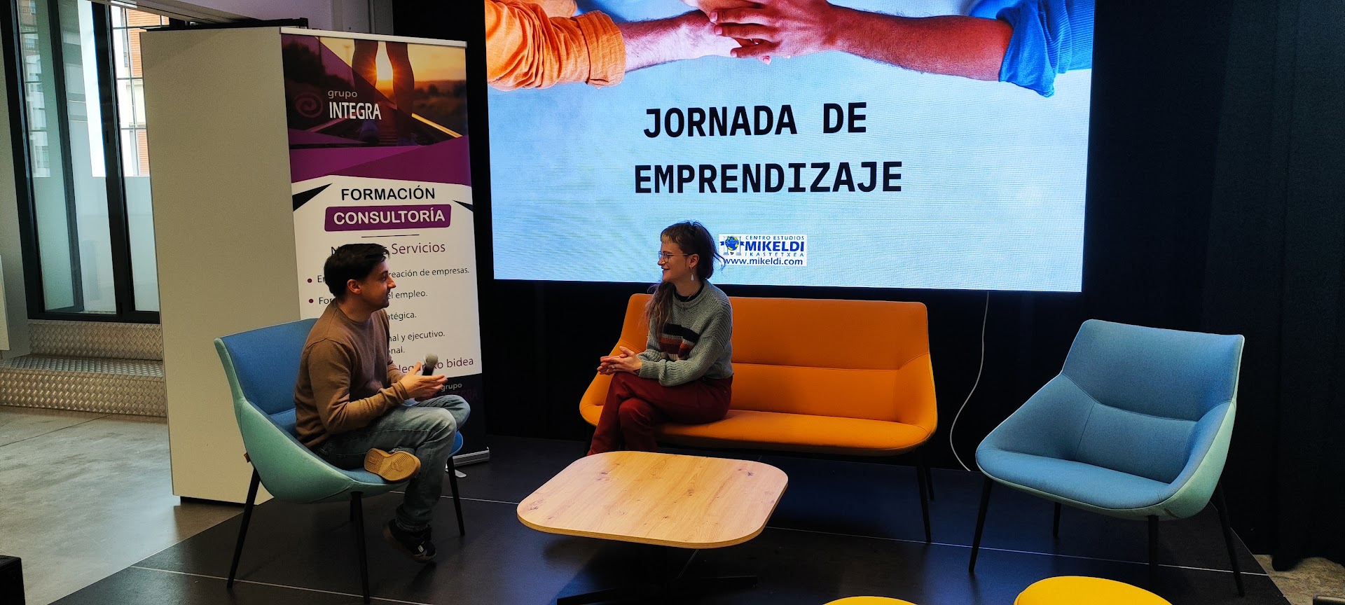 Mikel Secada como presentador y moderador de eventos